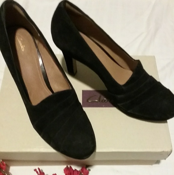 clarks black heels
